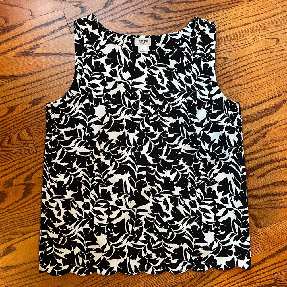 J. Crew scallop edge work tank, black & white, sz XS